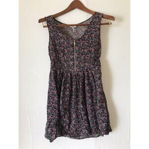 Kirra dress small
